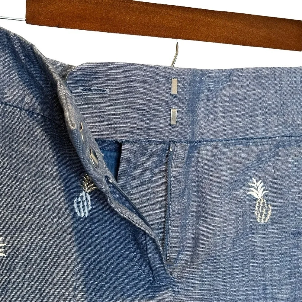 Loft | Blue Chambray Pineapple Embroidered Rivera Shorts Size 0 Preppy NEW - Picture 4 of 7